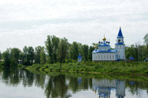 Река Сим и православный храм