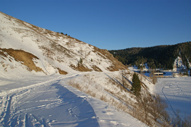 Симский пруд зимой - дорога на доменной горе