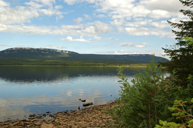 Озеро Зюраткуль - восточный берег